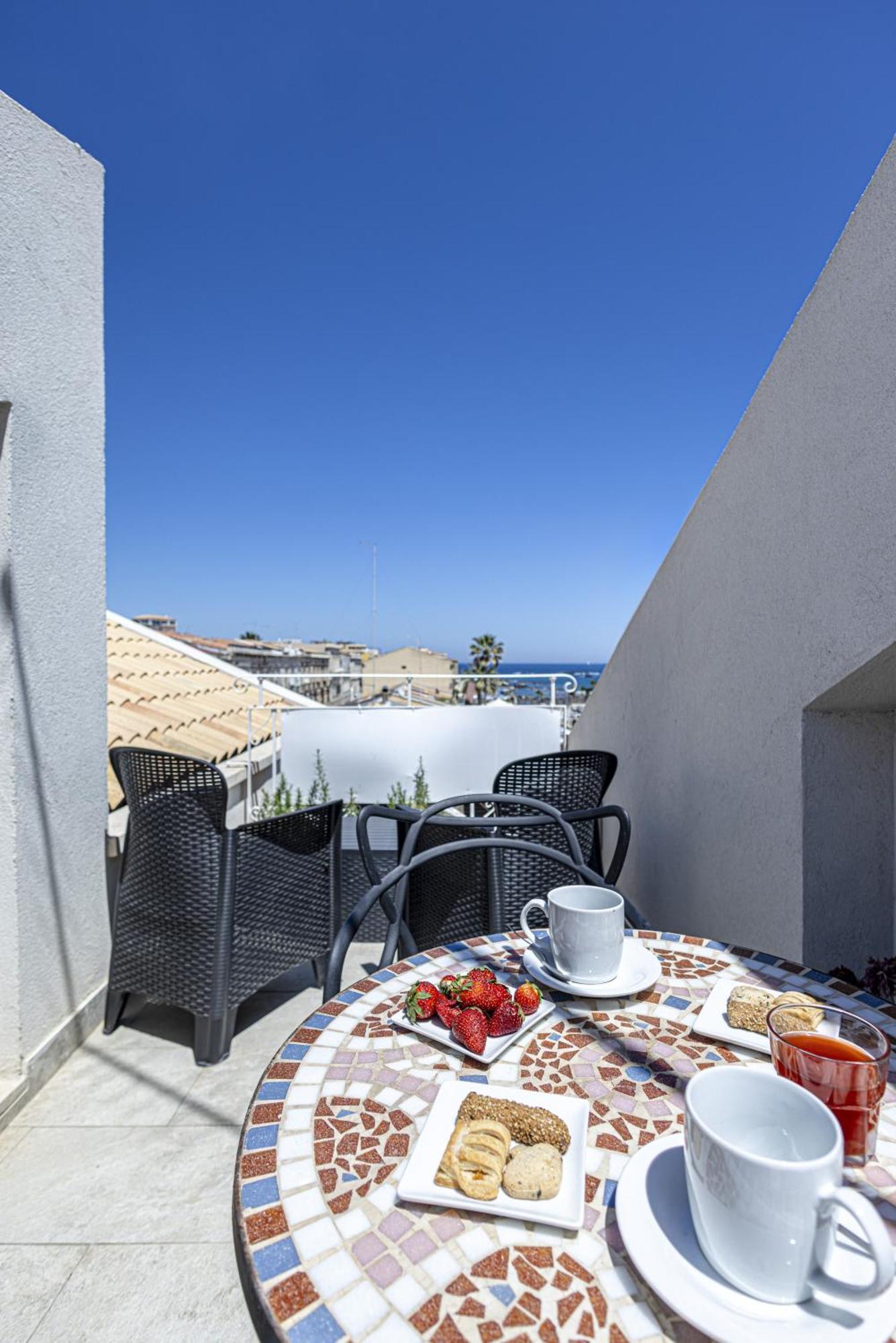 Lakkios Charming Suites And Rooms Syracuse Ngoại thất bức ảnh