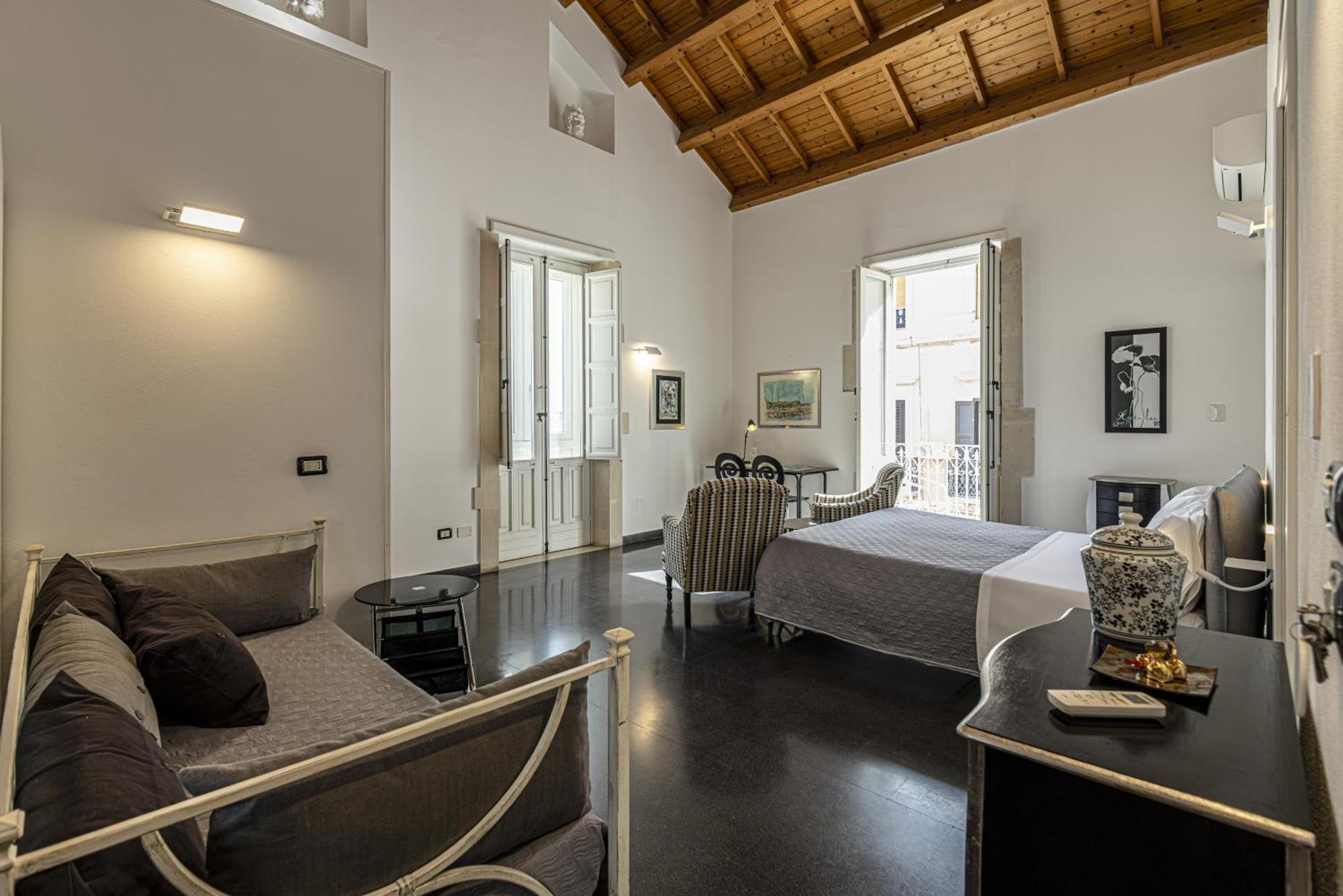 Lakkios Charming Suites And Rooms Syracuse Ngoại thất bức ảnh